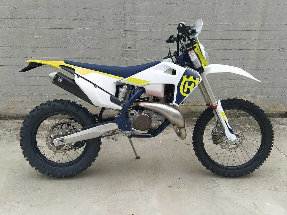 Husqvarna 250  a 9.490€ - immagine 4