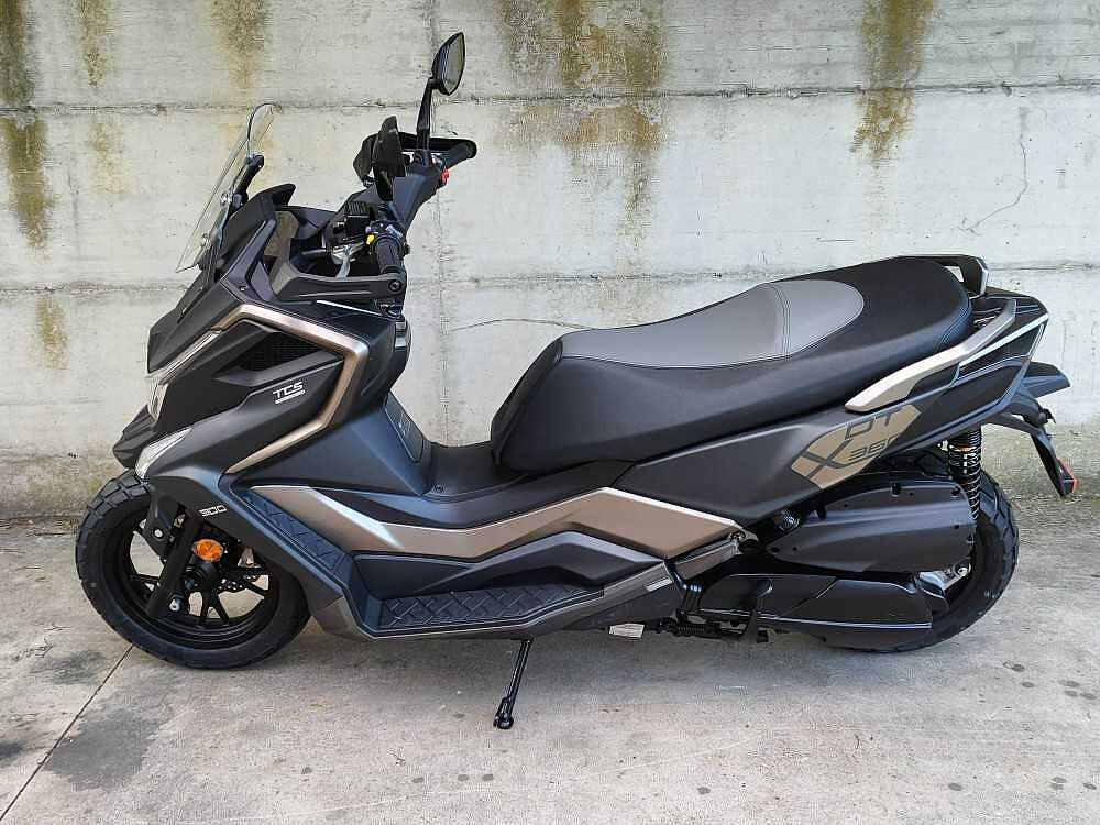 Kymco 360 300  a 5.390€ - immagine 1