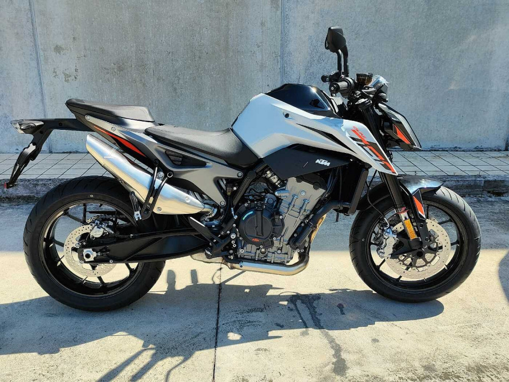 KTM Duke  a 8.990€ - immagine 5