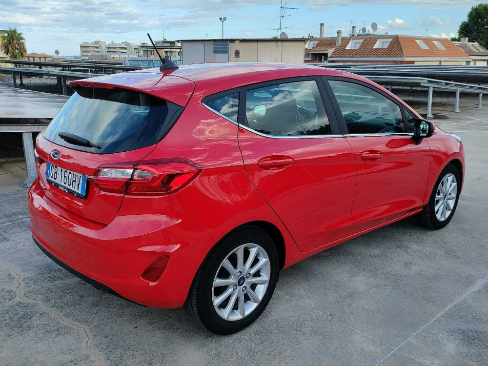 Ford Fiesta 1.0 Ecoboost 95 CV 5 porte Titanium a 14.000€ - immagine 2