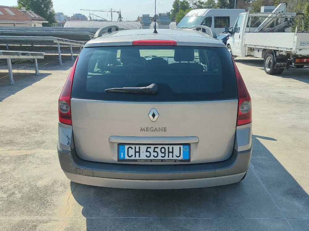 Renault Grandtour 1.5 dCi/100CV Grandtour Confort Privilège a 4.800€ - immagine 13