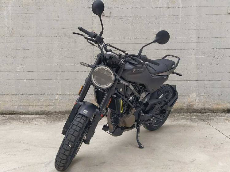 Husqvarna Svartpilen 125 - immagine 1