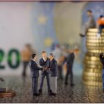 Immagine che illustra la nuova legge sulla successione e le agevolazioni fiscali per il trasferimento di immobili ai figli.